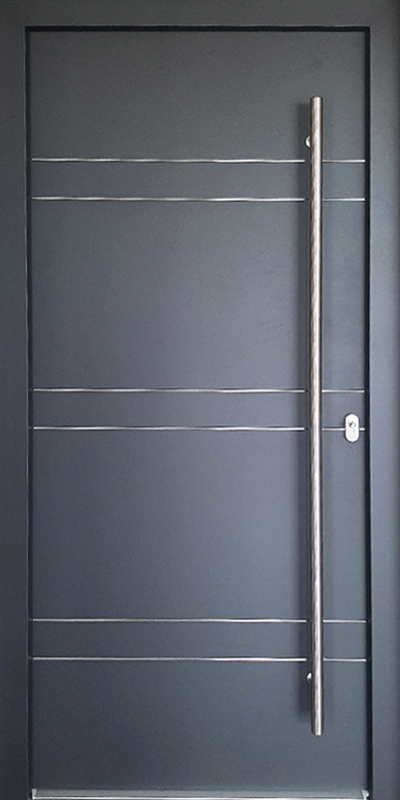 VEKA antracit szürke műanyag bejárati ajtó – modern dizájn, kiváló hőszigetelés